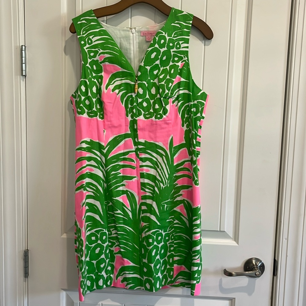 Hard to find! 🦩🌴Lilly Pulitzer 🌴🦩 shift dress pink green palm bamboo detail